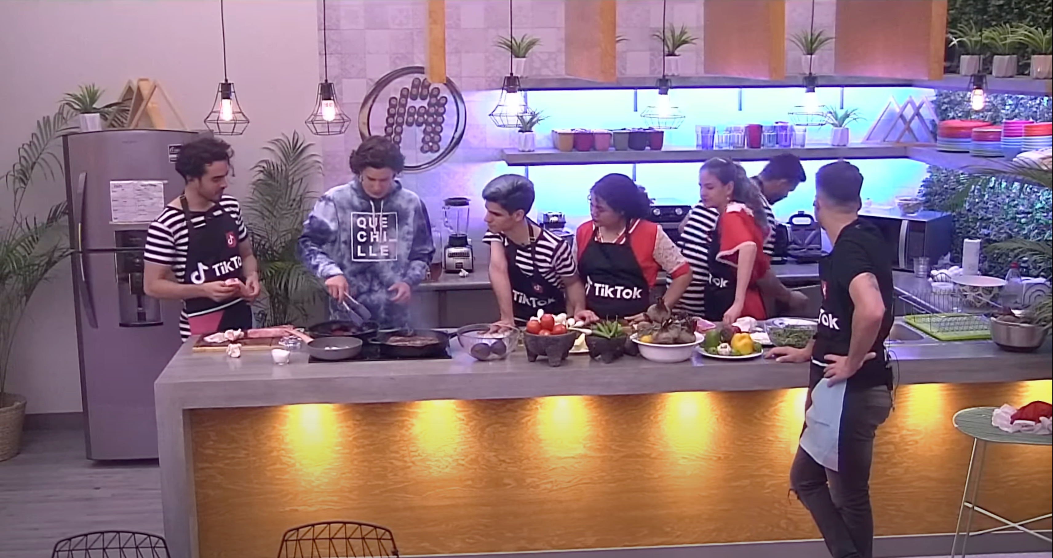 La Academia 2022, Robe Grill acudió a realizar un platillo con los alumnos