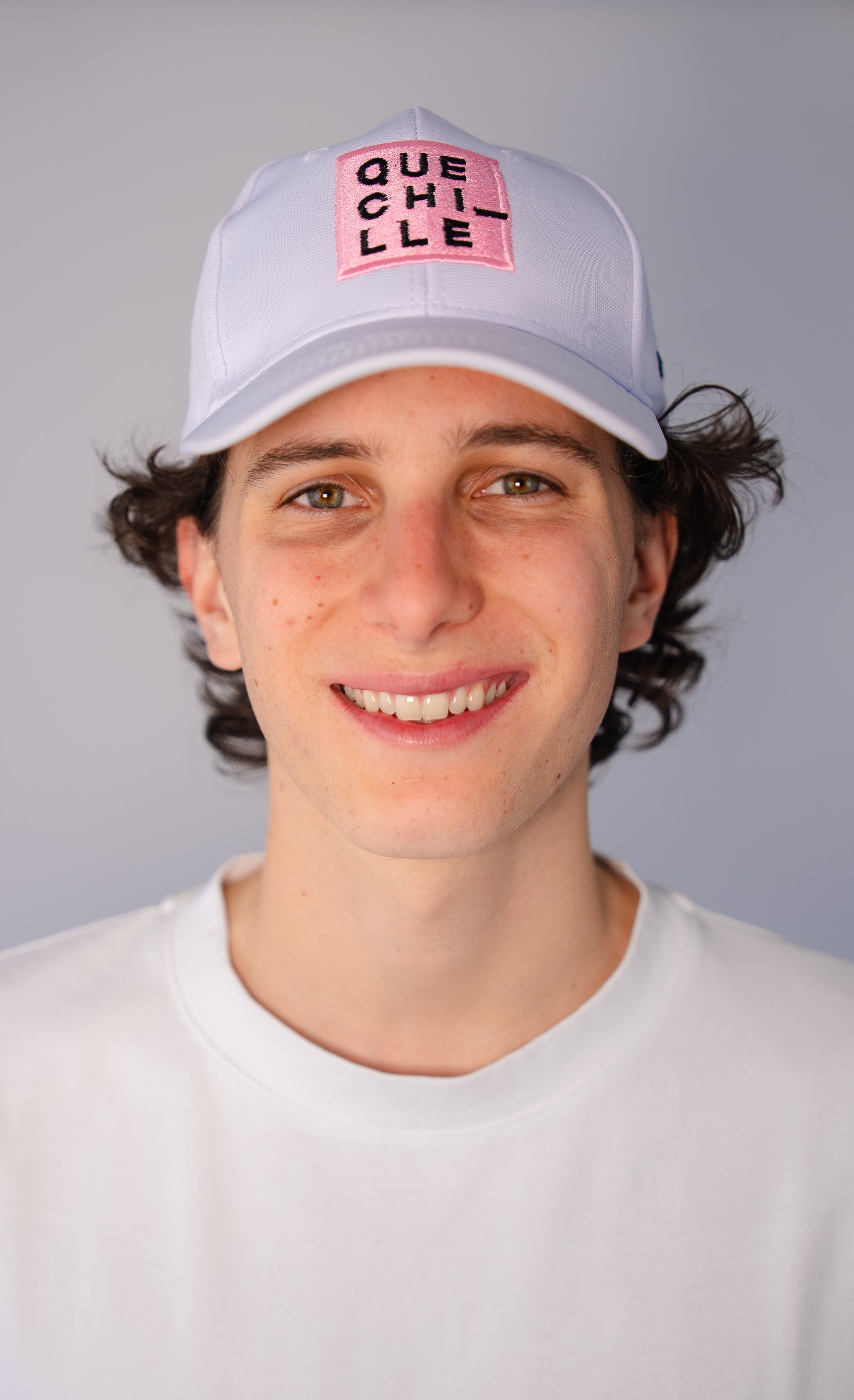Gorra ¡QUE CHILLE! White Edition