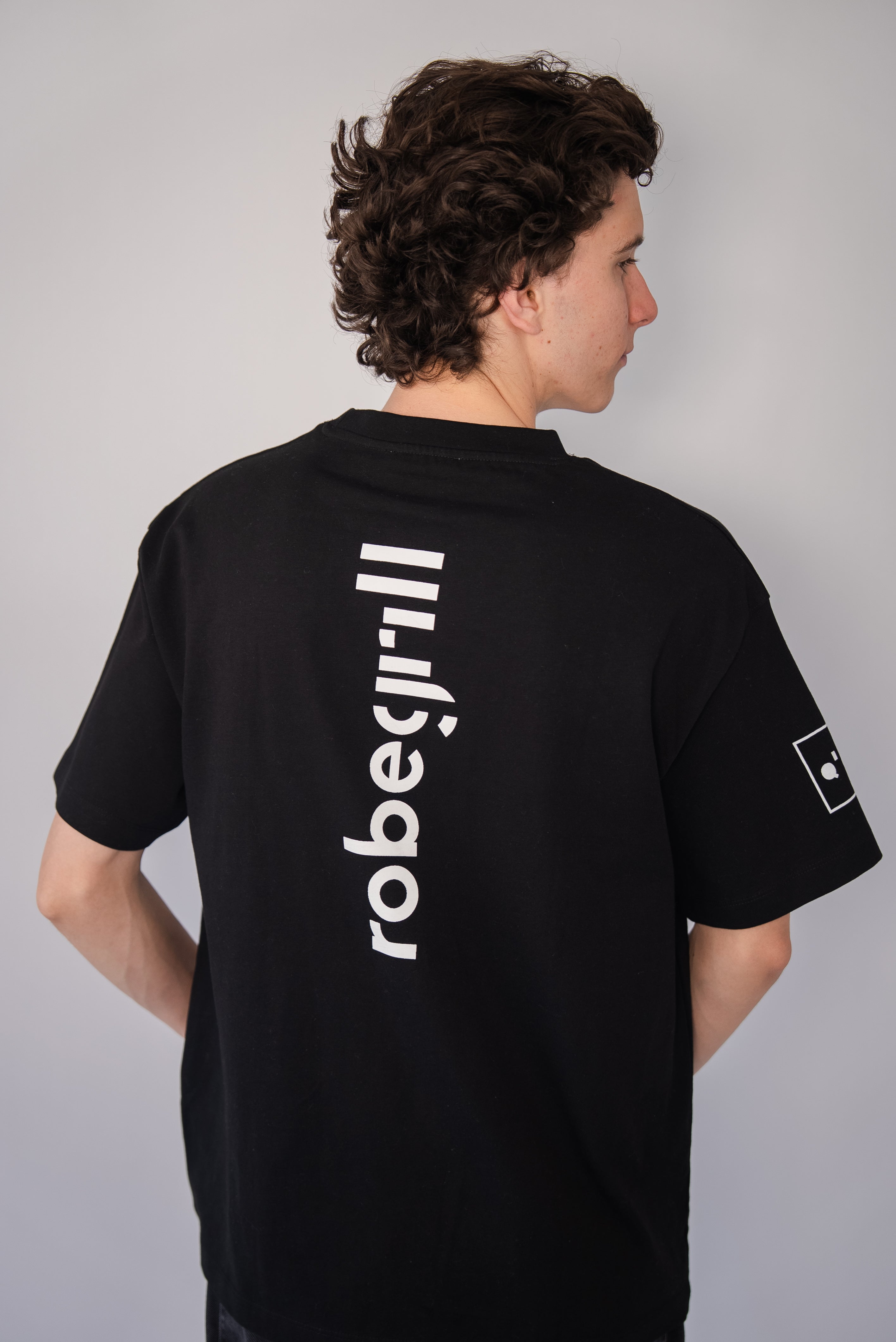 Playera Oversize ¡QUE CHILLE! Black Edition