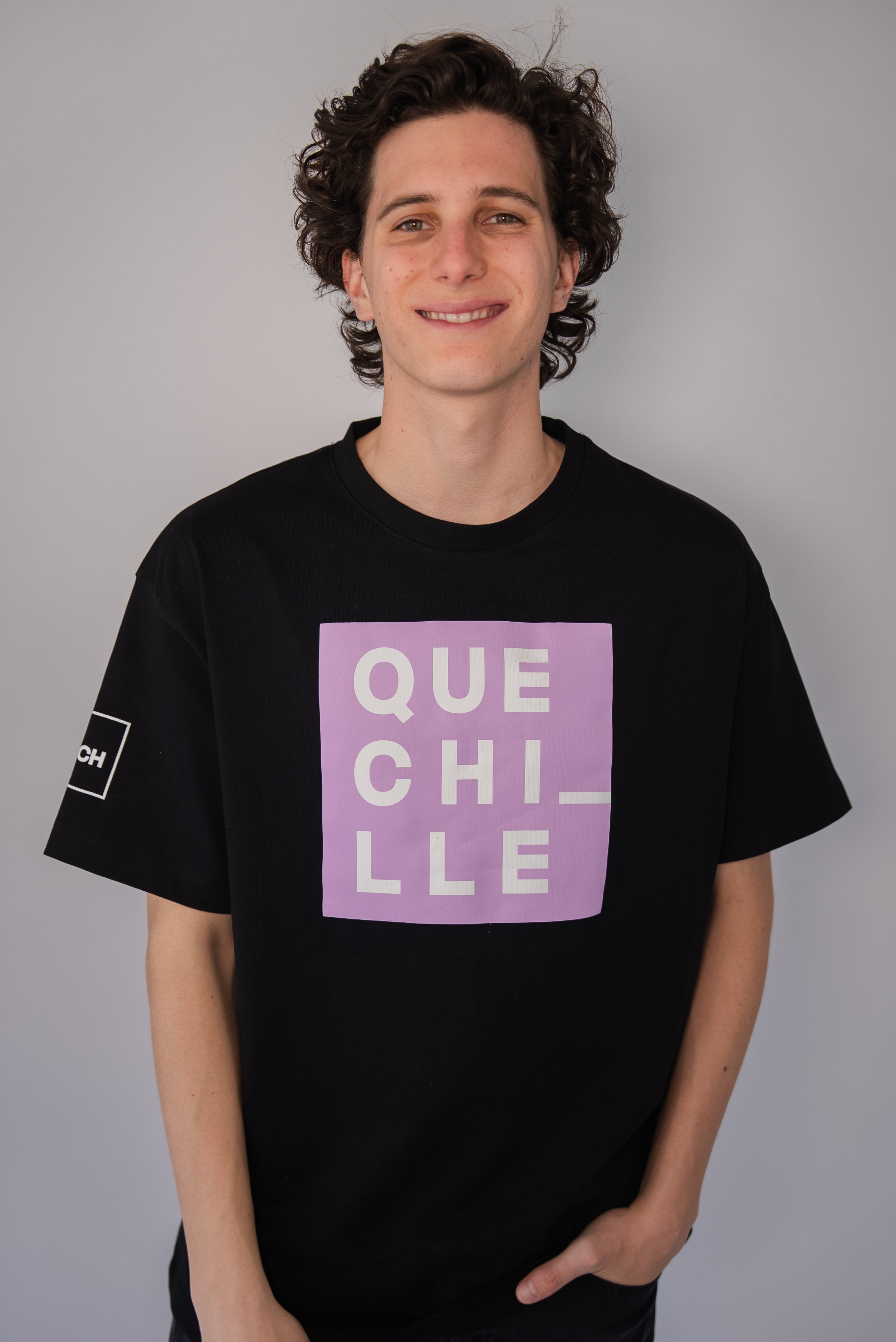 Playera Oversize ¡QUE CHILLE! Black Edition