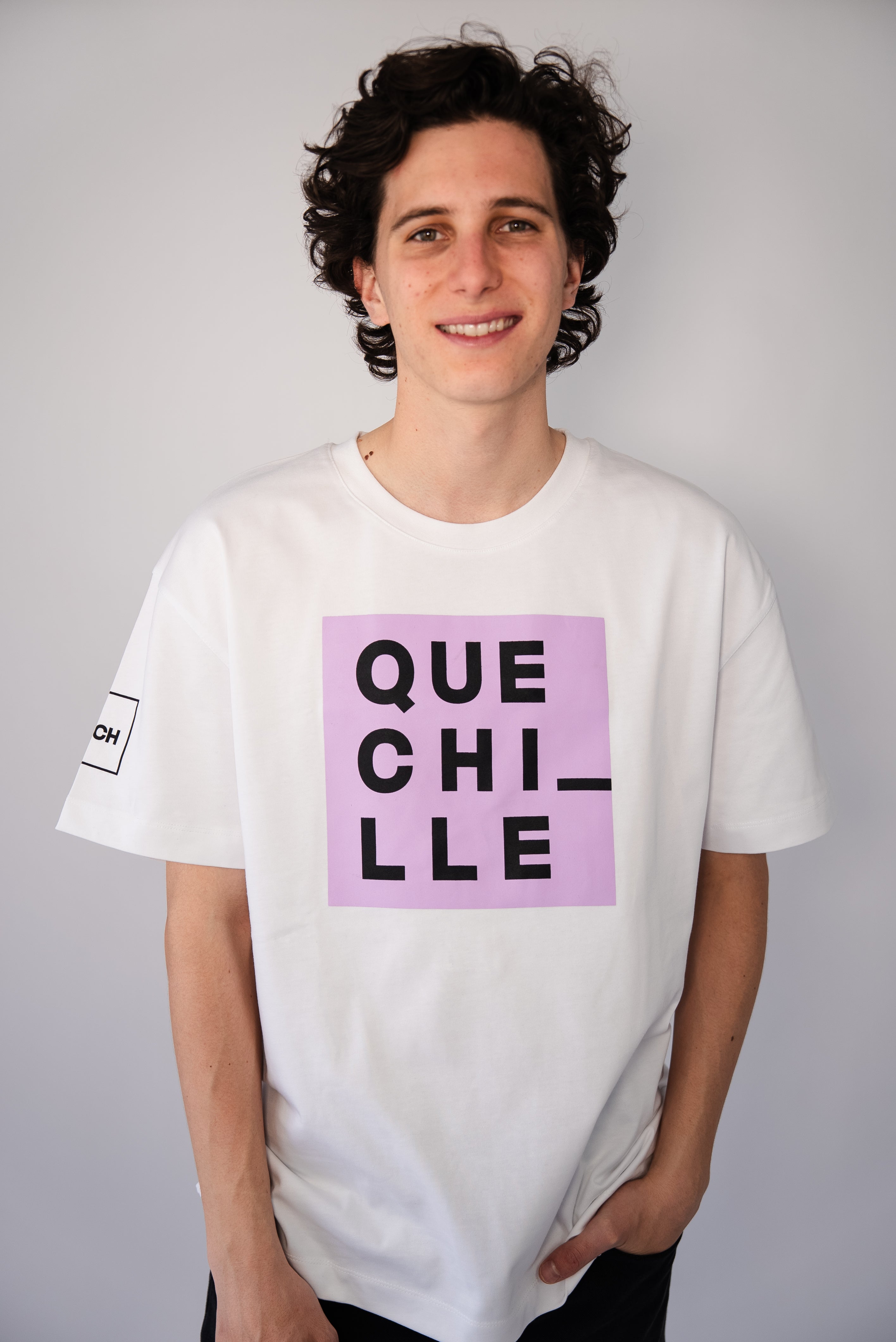 Playera Oversize ¡QUE CHILLE! White Edition